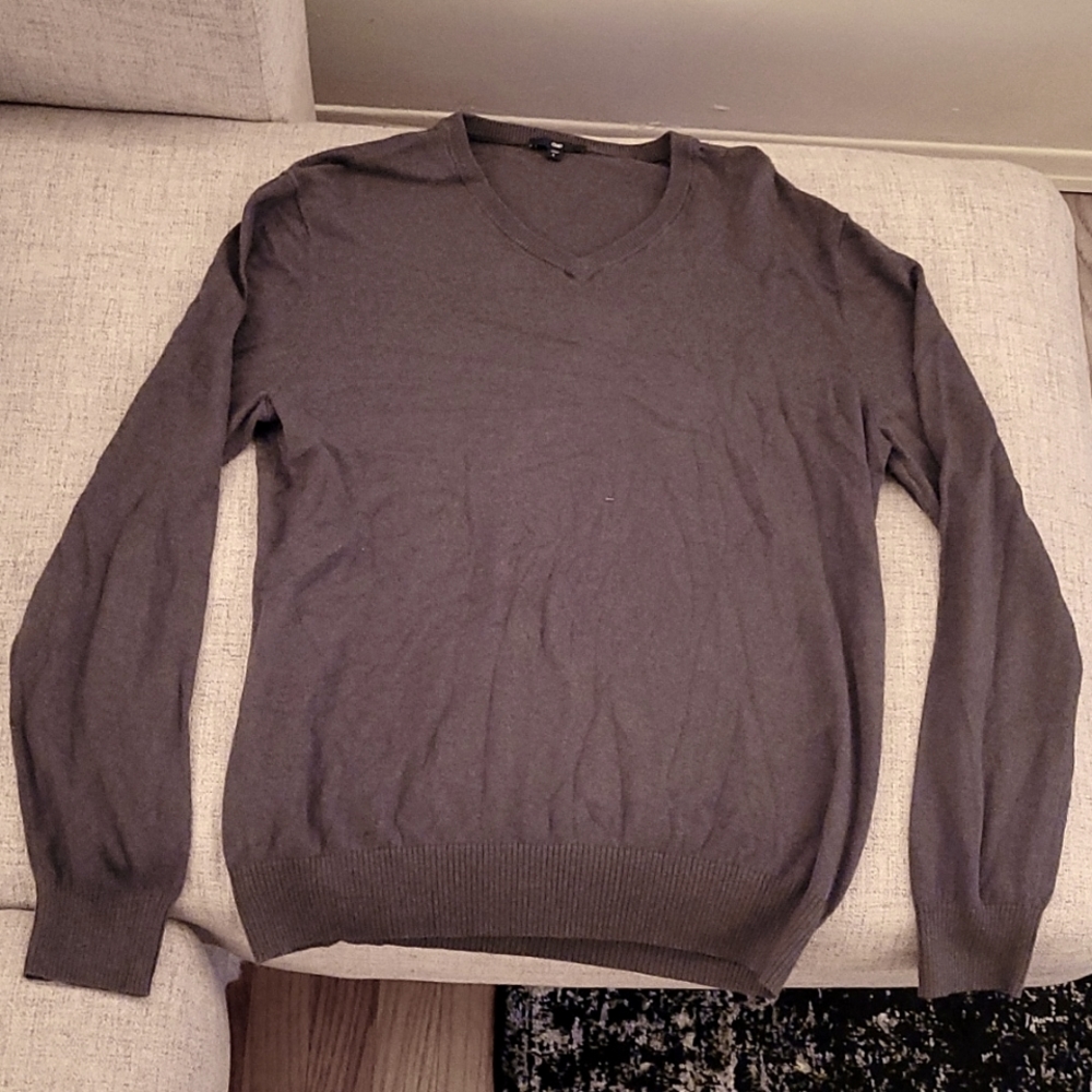 Men's v-neck dress sweater, army green, Size large